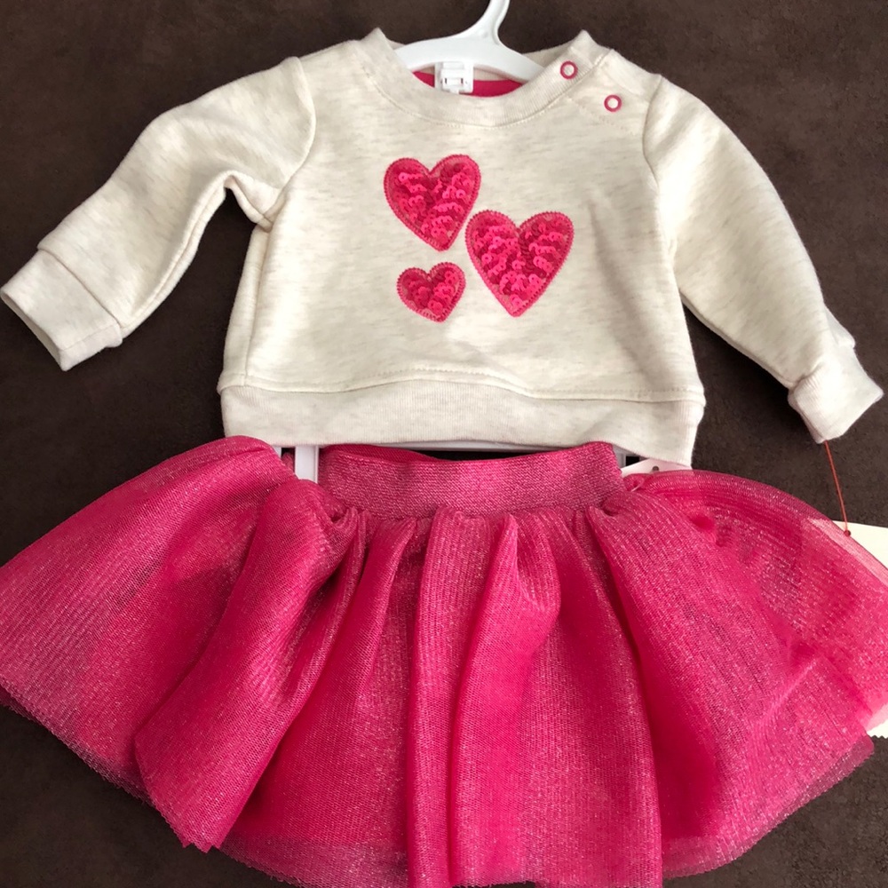 New with tags 🏷 tutu skirt with long sleeve top